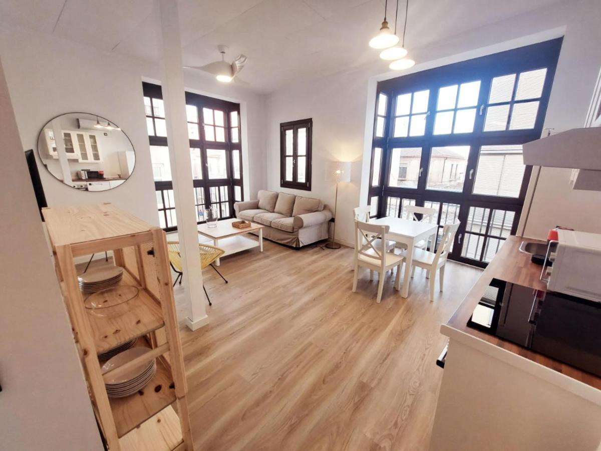 Dona Elvira Carreteria Málaga Exterior foto