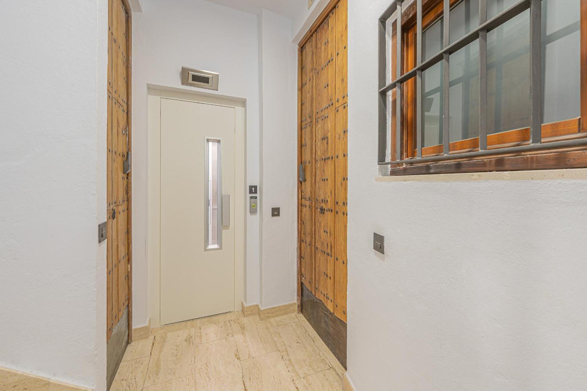 Dona Elvira Carreteria Málaga Exterior foto