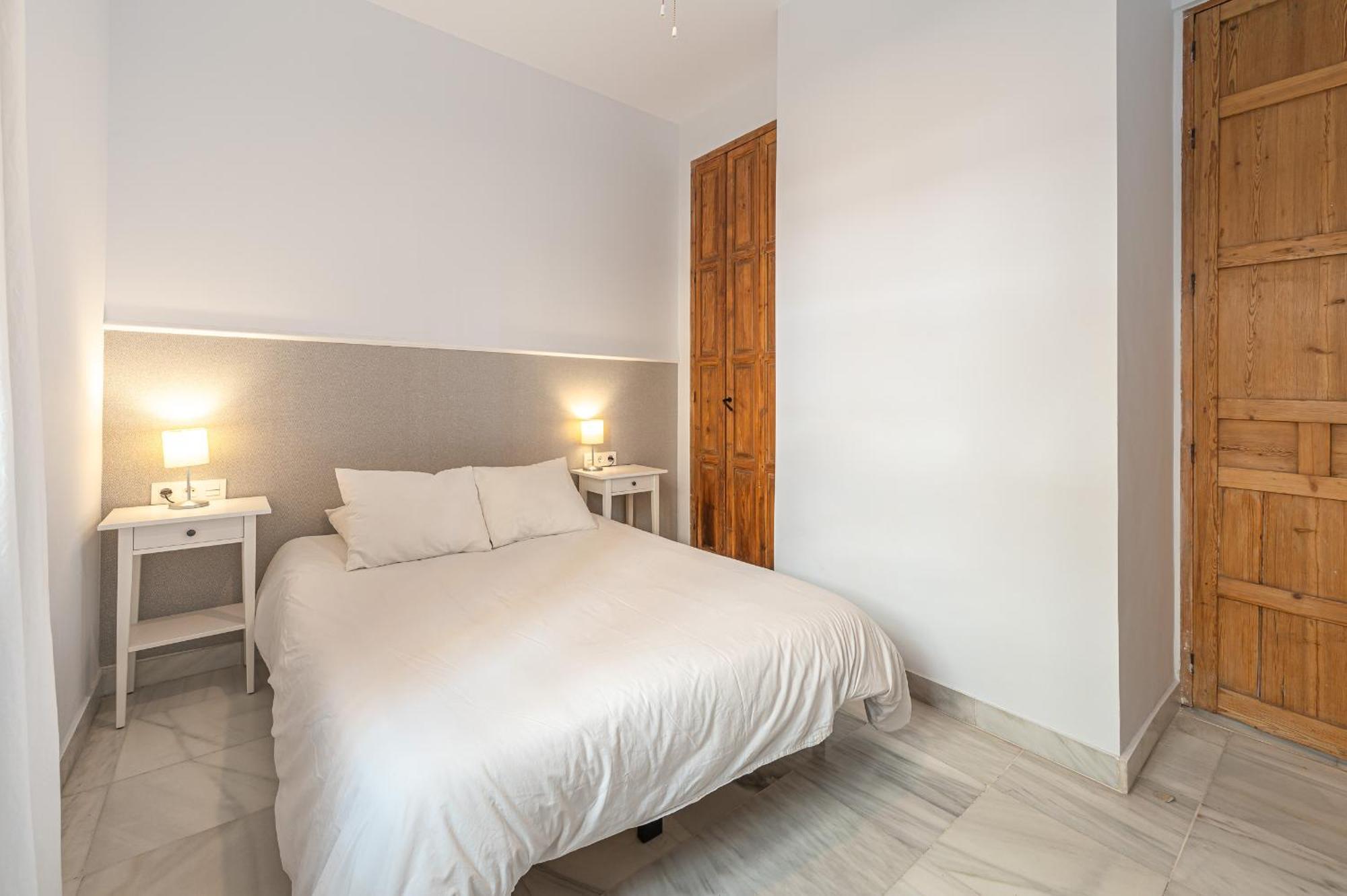 Dona Elvira Carreteria Málaga Exterior foto